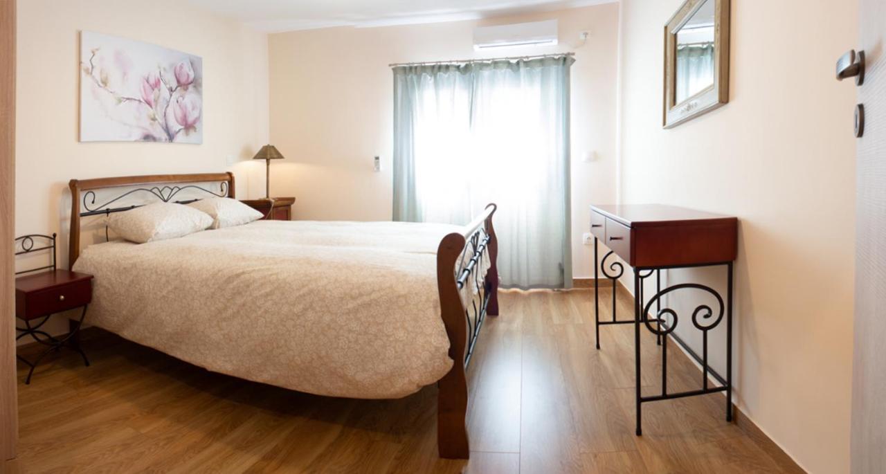 Αcacia House - Fully Equipped Apartment In Glyfada Athens Ngoại thất bức ảnh