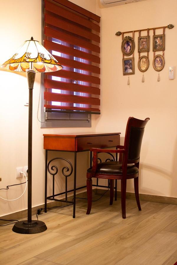 Αcacia House - Fully Equipped Apartment In Glyfada Athens Ngoại thất bức ảnh